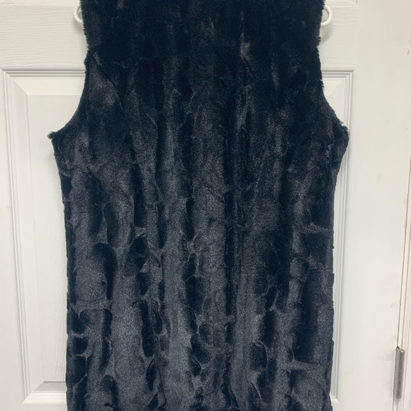 Style & Co. black faux fur vest sz M - Picture 2 of 5